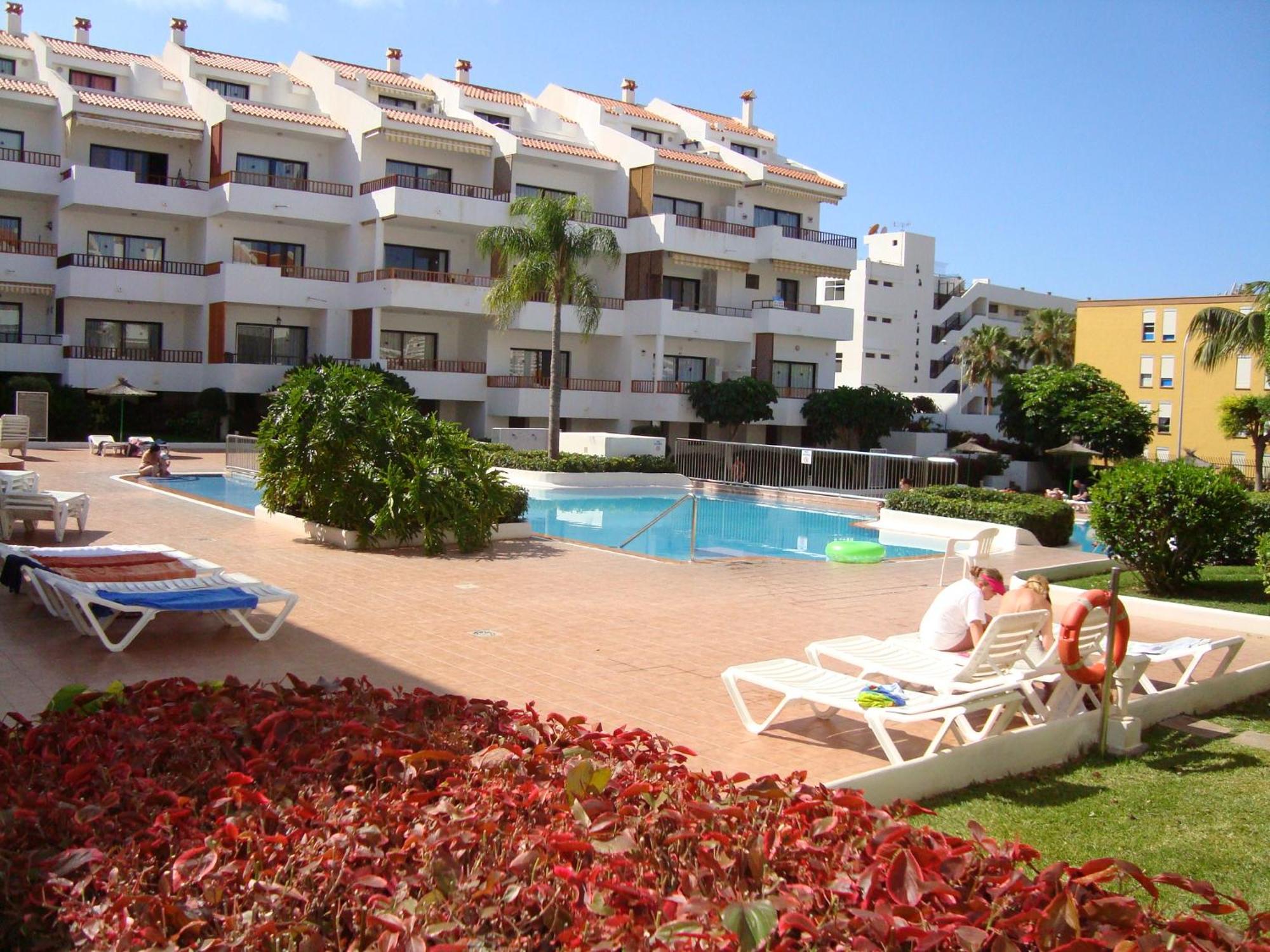 1 Bed Los Cristianos Near The Bus Station Arona  Buitenkant foto