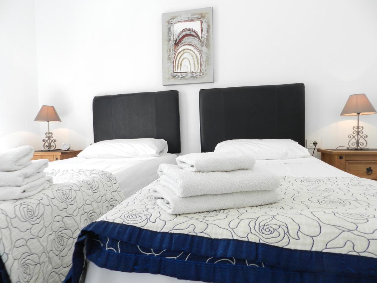 1 Bed Los Cristianos Near The Bus Station Arona  Buitenkant foto